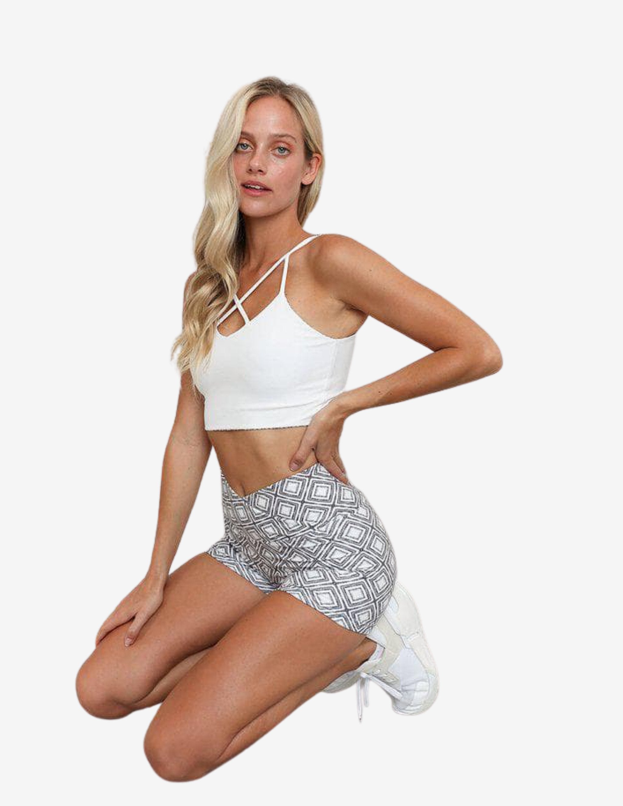 Lineage Crossover High-Waisted Short-Shorts Woman-Wolven-Guru Muscle