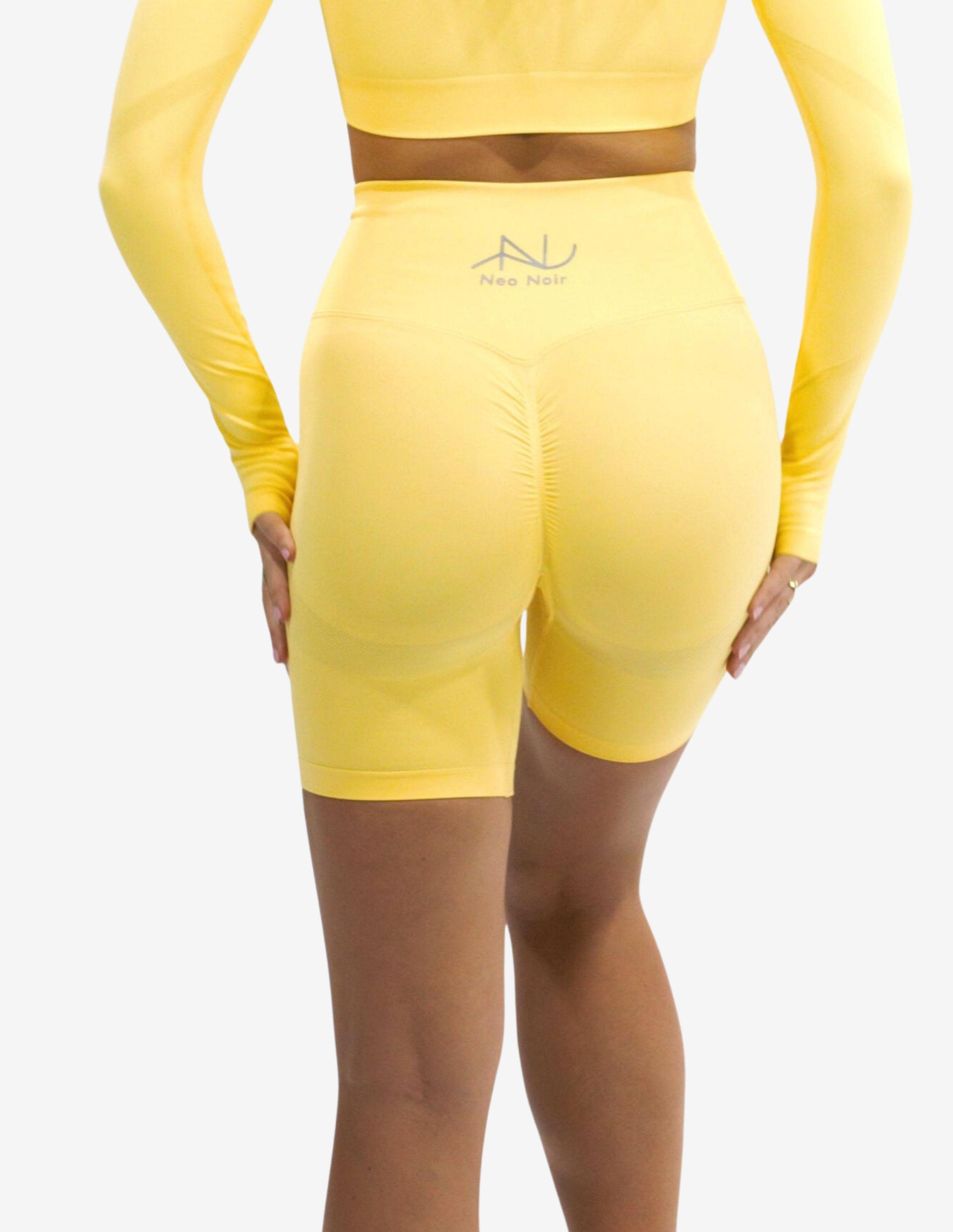 Seamless Scrunch Short Yellow-Shorts Woman-Neo Noir-Guru Muscle